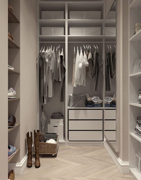 Simple Tips for a Tidy Closet That Stays Organized